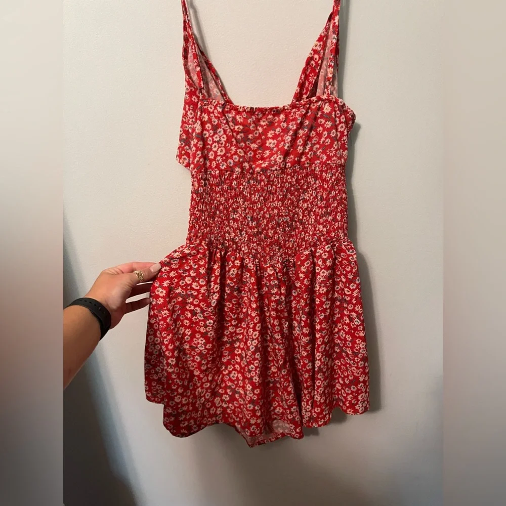 Tie Front Cut Out Shirred Detail Ditsy Floral Romper - Picture 2 of 2